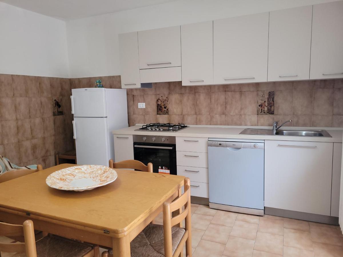 Gemma A Solo 100M. Dal Mare Apartment Марина ди Кастането Кардучи Екстериор снимка