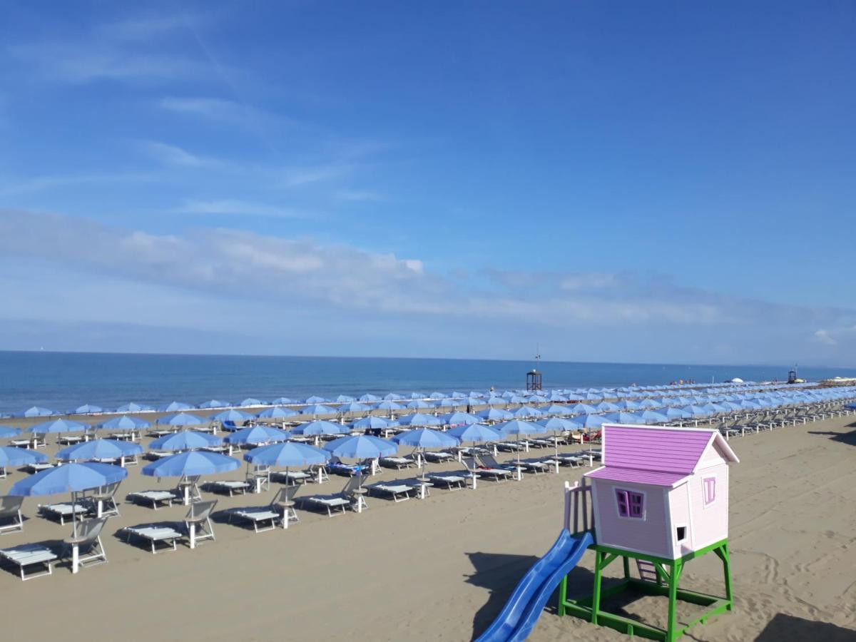 Gemma A Solo 100M. Dal Mare Apartment Марина ди Кастането Кардучи Екстериор снимка