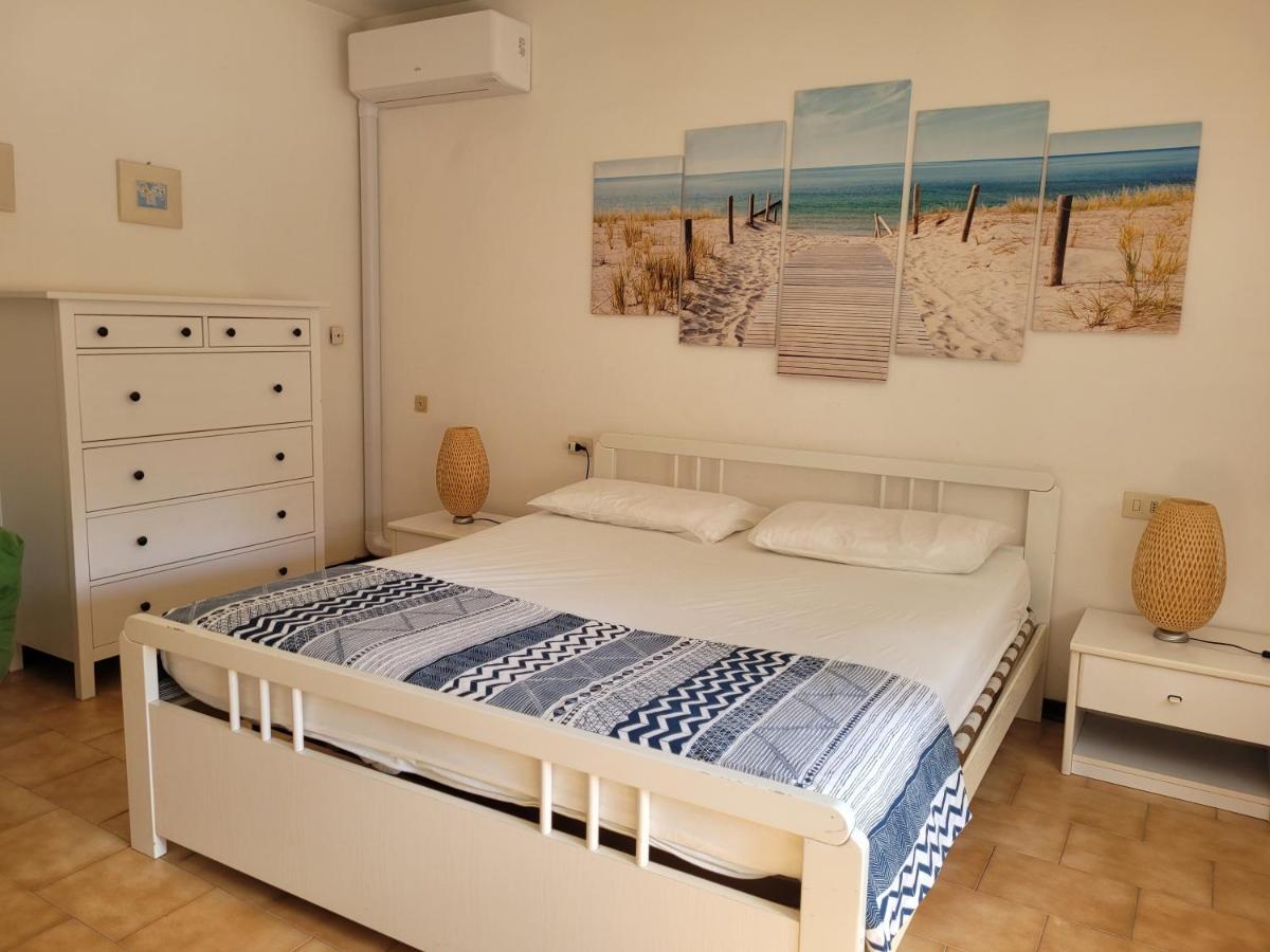 Gemma A Solo 100M. Dal Mare Apartment Марина ди Кастането Кардучи Екстериор снимка